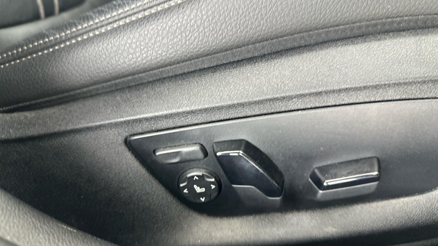 Used BMW 5 Series 2022 for sale - 76818814: Photo 32