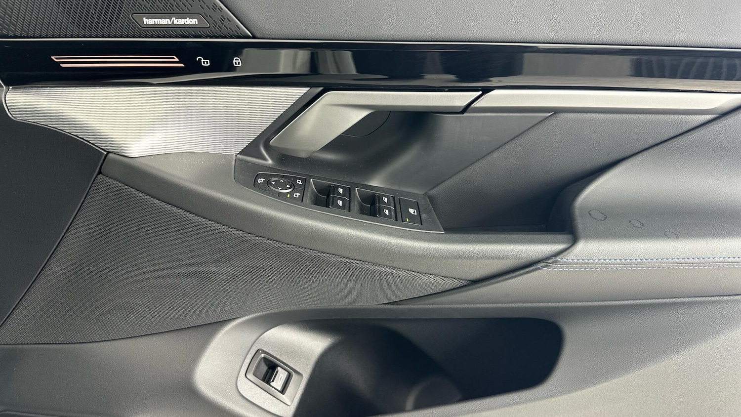 Used BMW 5 Series 2024 for sale - 77925883: Photo 33