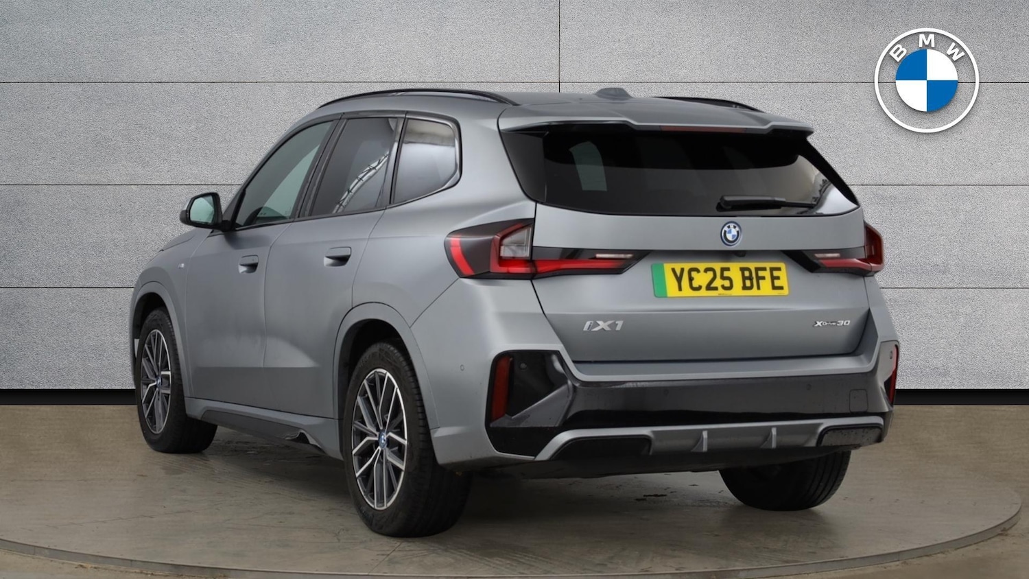 Used BMW iX1 2025 for sale - 76936556: Photo 2