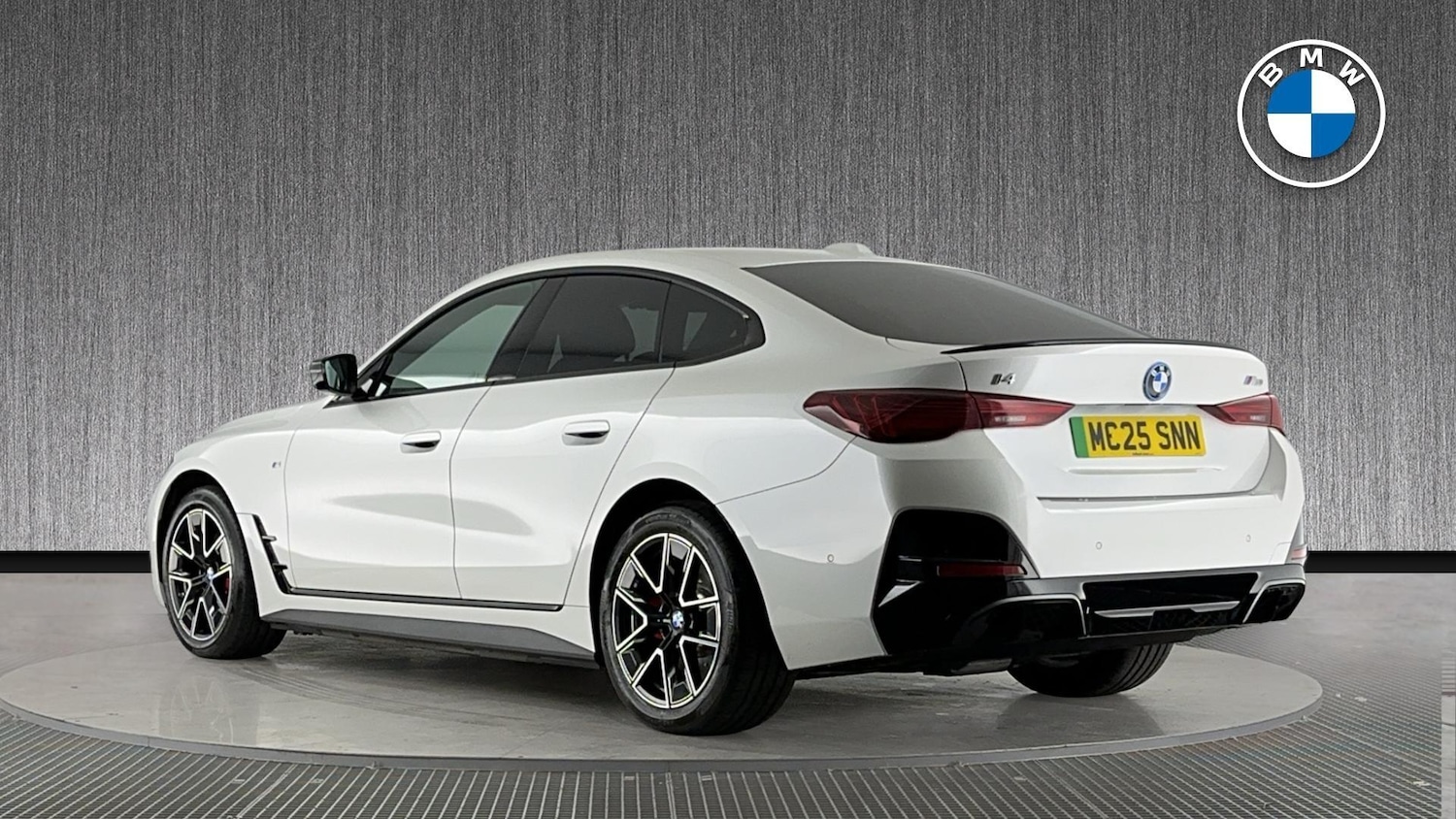 Used BMW i4 2025 for sale - 77040784: Photo 2