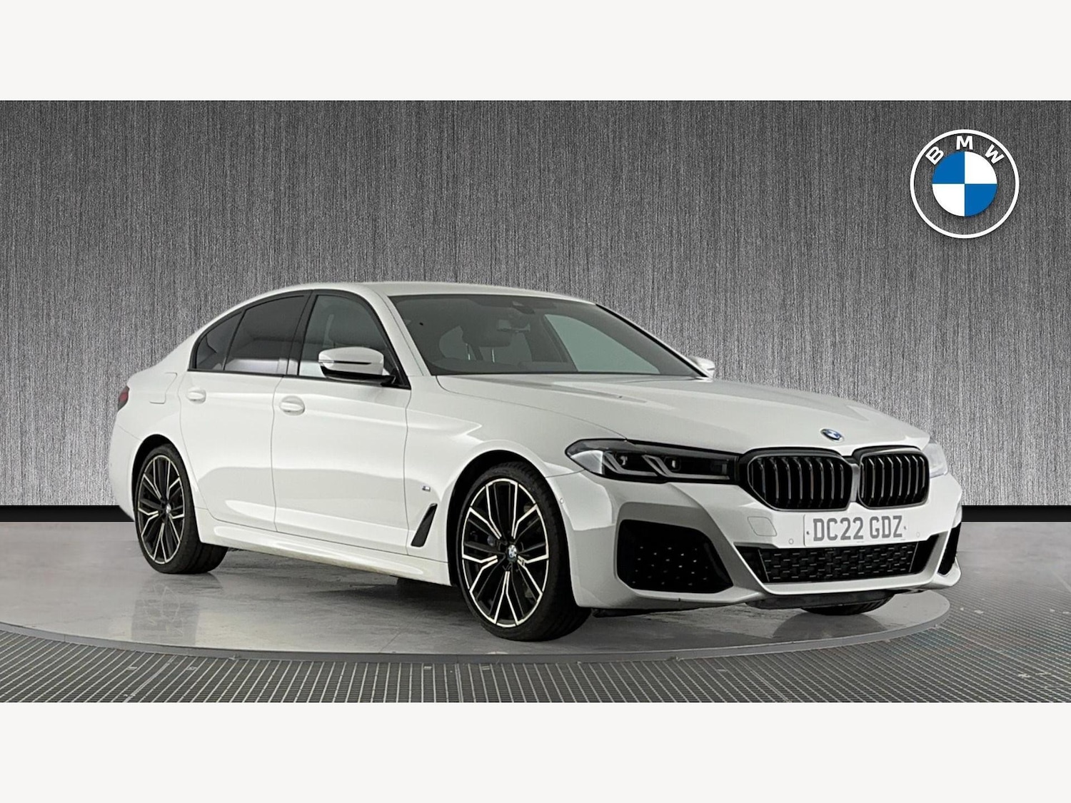 Used BMW 5 Series 2022 for sale - 76818821: Photo 1