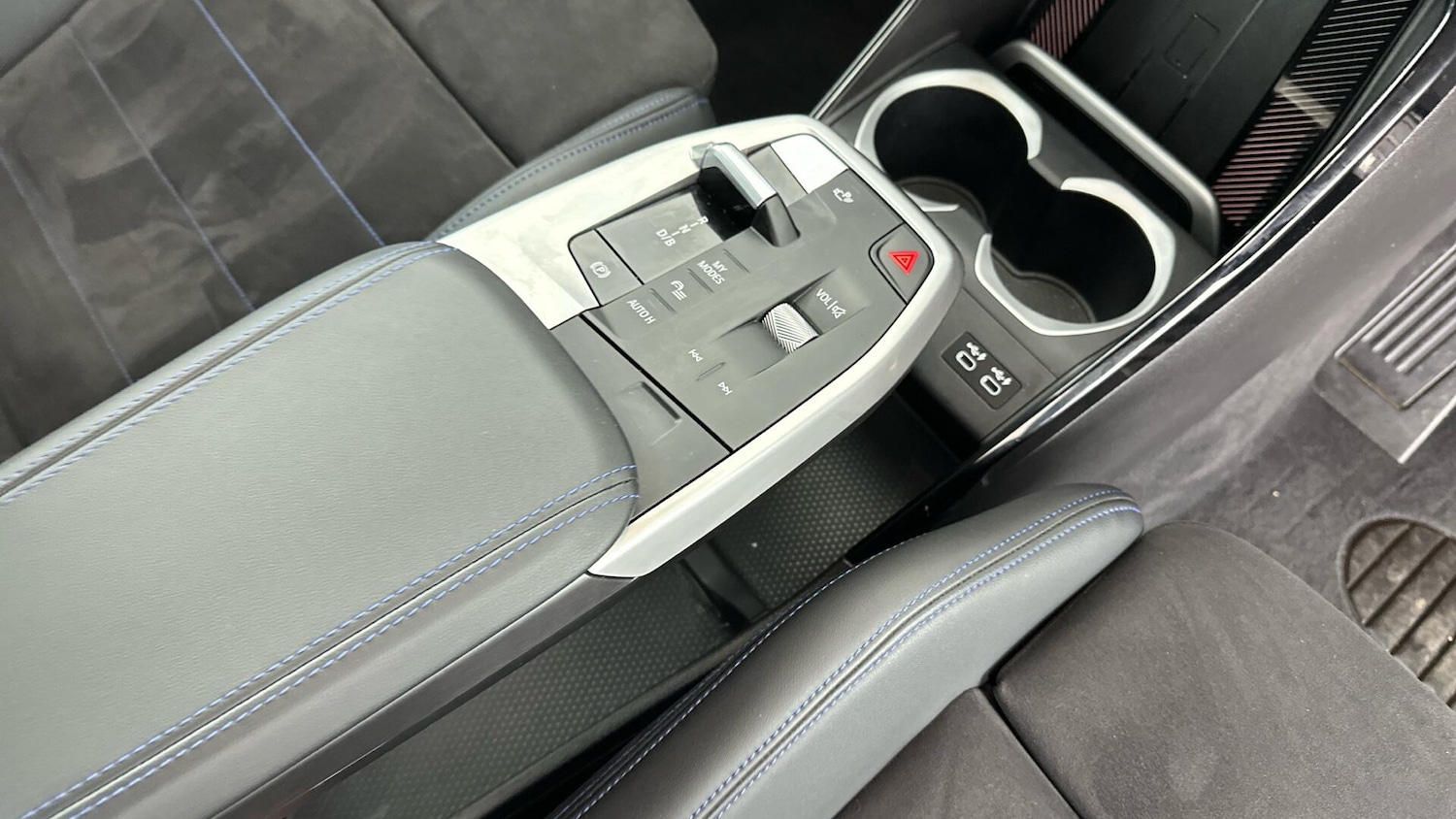 Used BMW iX1 2024 for sale - 76832691: Photo 10