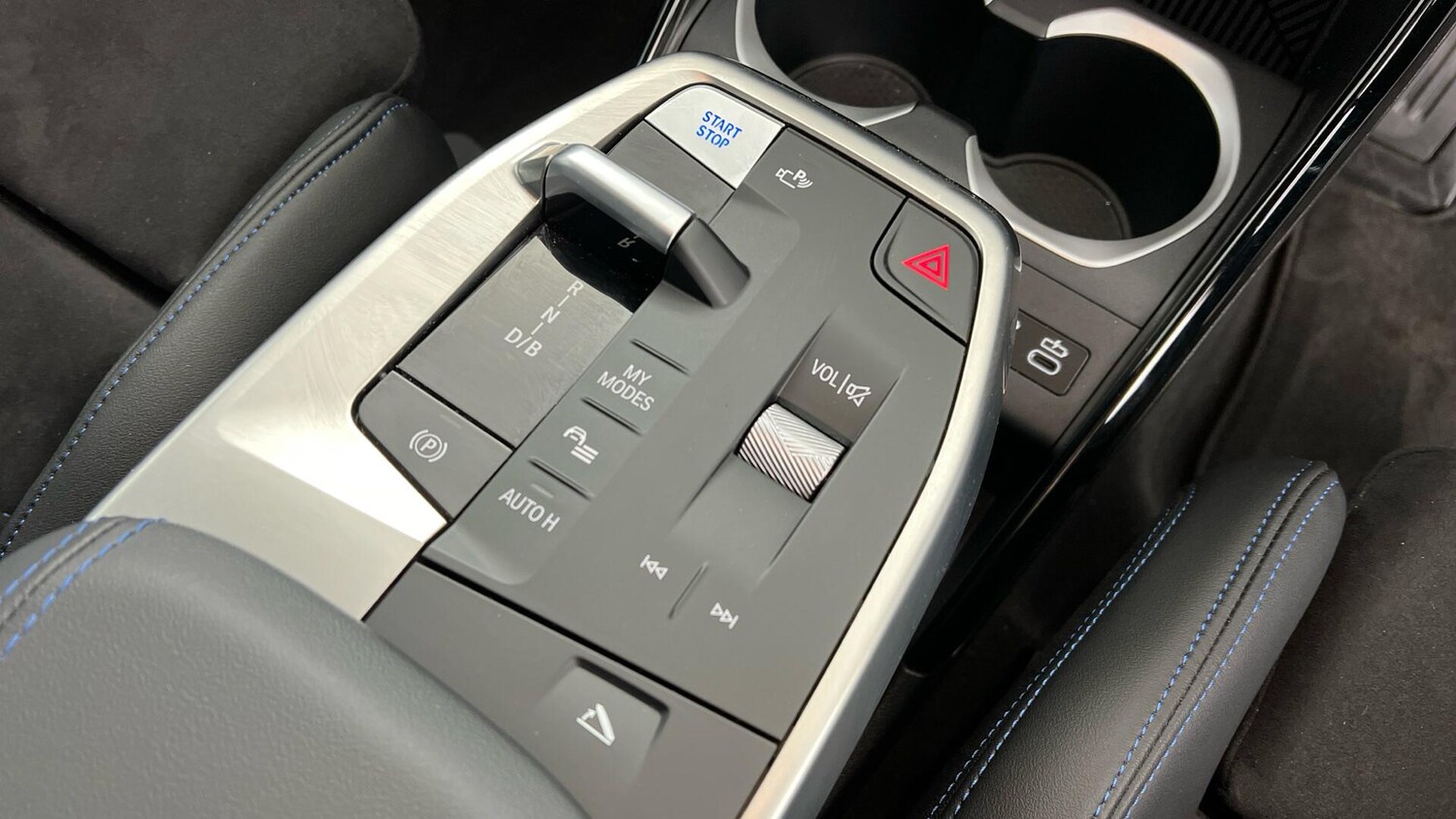 Used BMW iX1 2025 for sale - 77049676: Photo 10