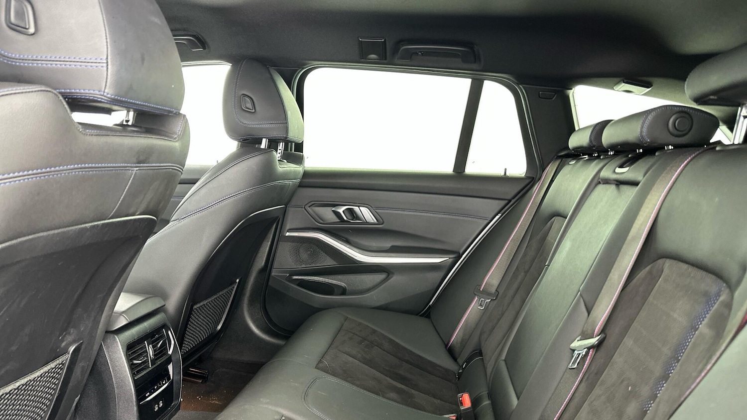 Used BMW 3 Series 2023 for sale - 76818863: Photo 12