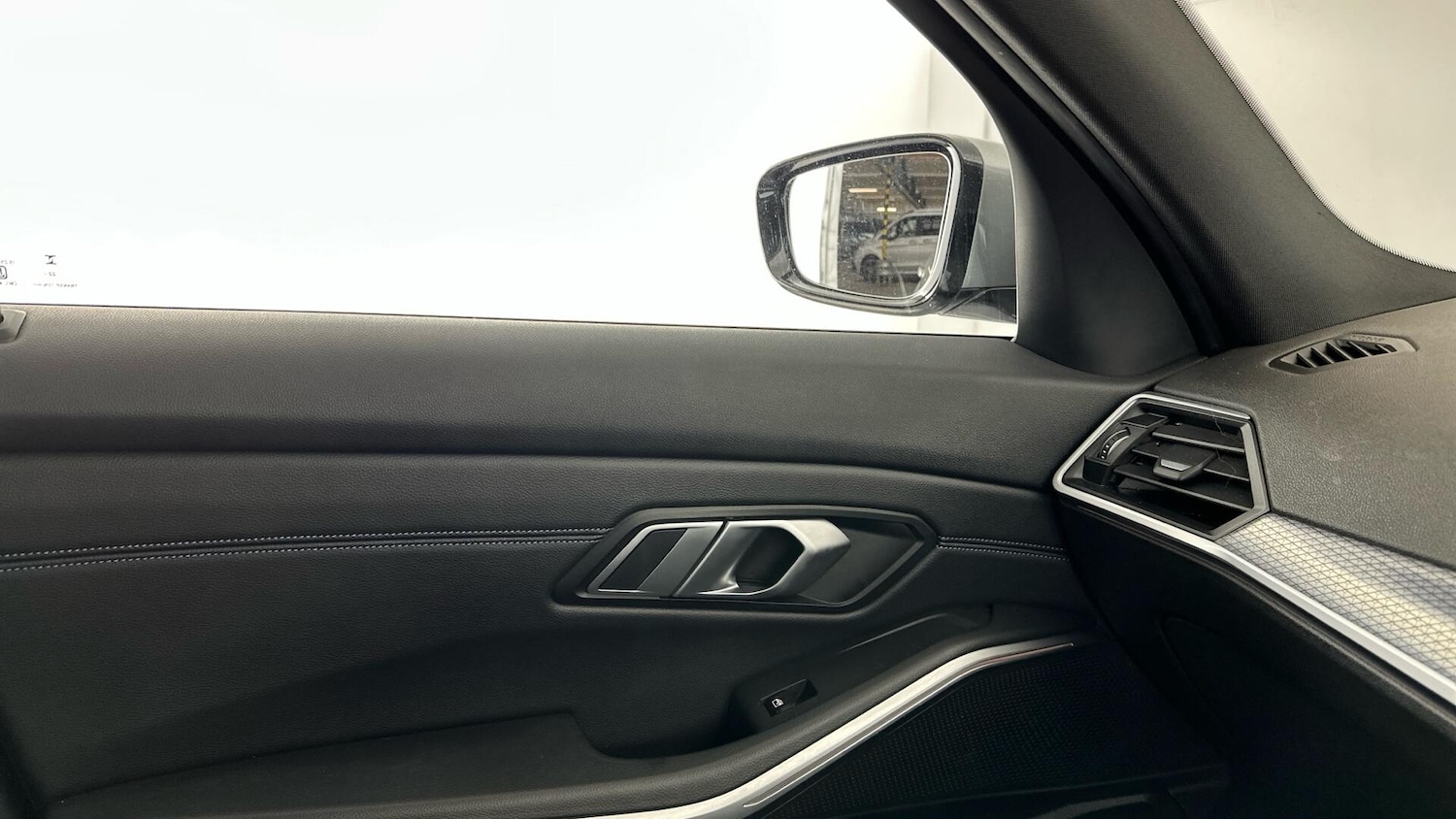 Used BMW 3 Series 2023 for sale - 76818863: Photo 30