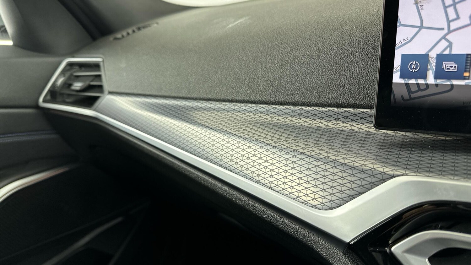 Used BMW 3 Series 2023 for sale - 76818863: Photo 31