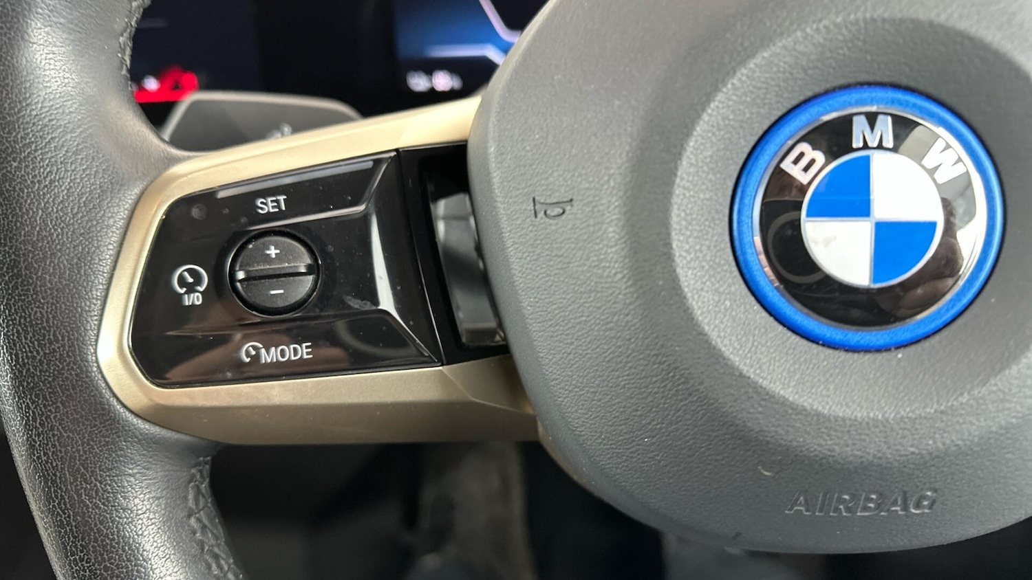 Used BMW iX 2023 for sale - 77016065: Photo 17