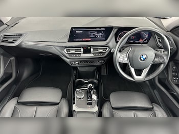 Used BMW 1 Series 2022 for sale - 76976500: Photo