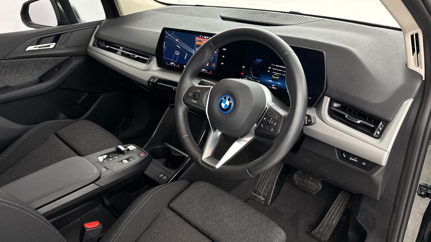 Used BMW 2 Series 2025 for sale - 77768988: Photo 6