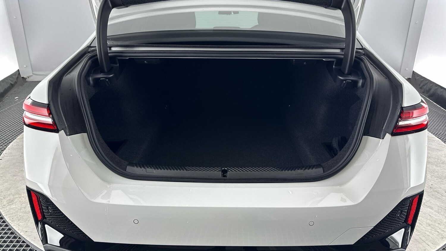 Used BMW 5 Series 2024 for sale - 77574492: Photo 13