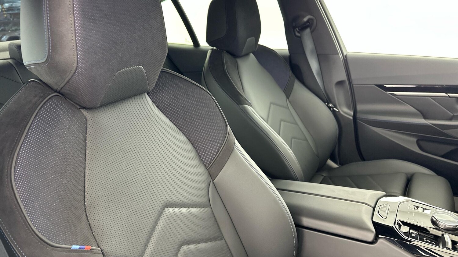 Used BMW 5 Series 2024 for sale - 77574492: Photo 36