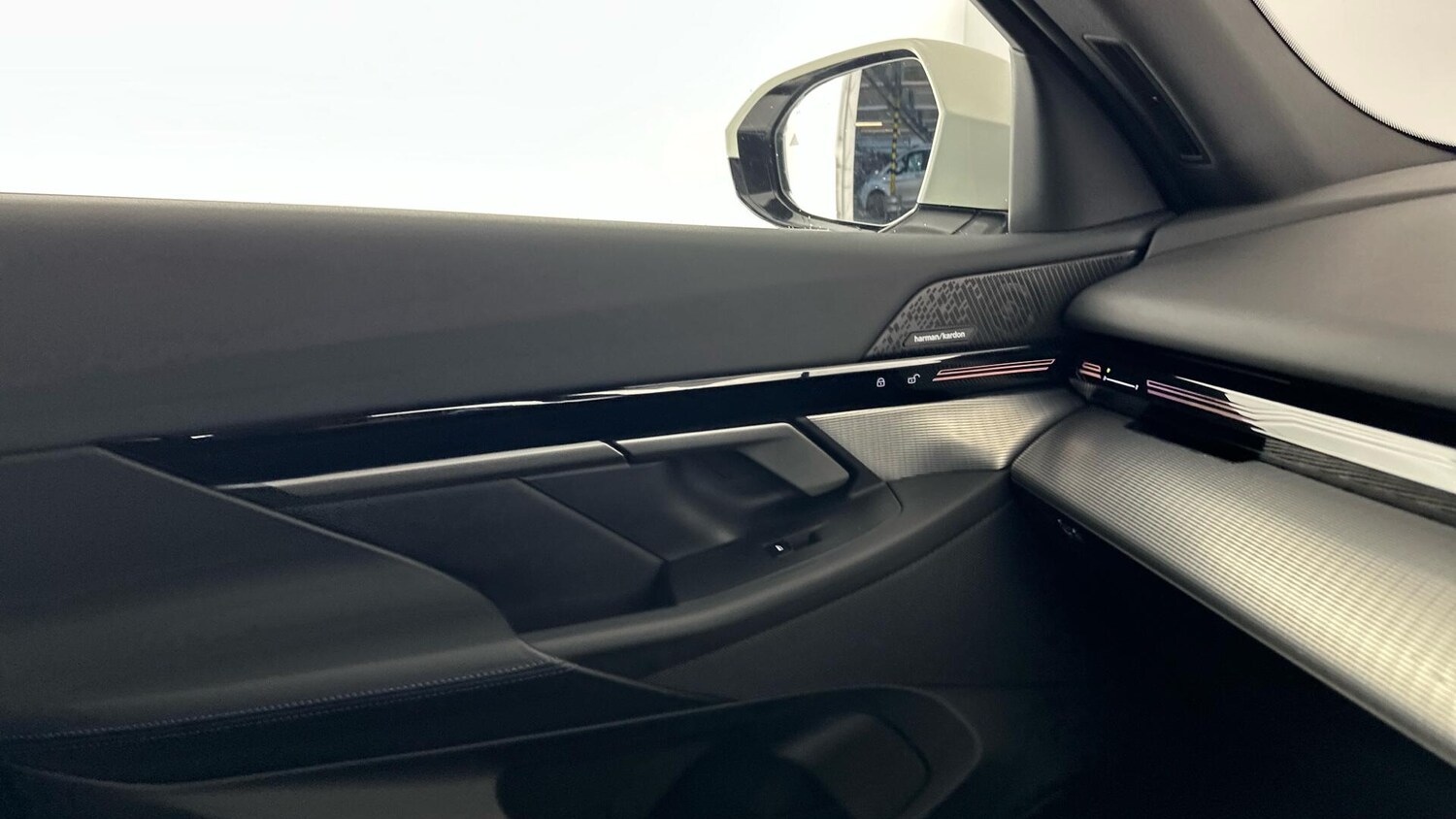 Used BMW 5 Series 2024 for sale - 77574492: Photo 39