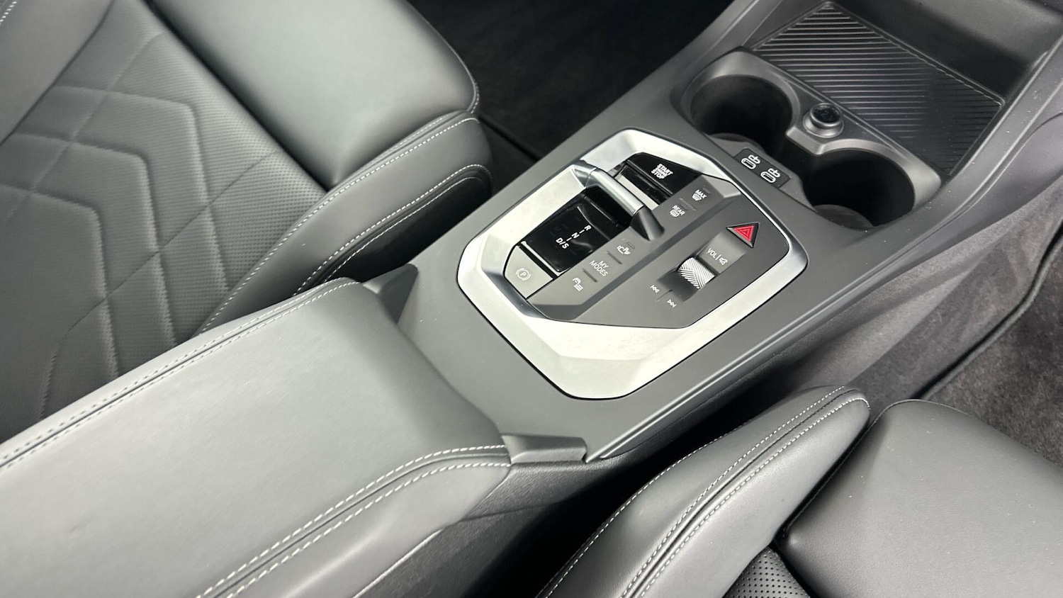 Used BMW 1 Series 2024 for sale - 76818915: Photo 10