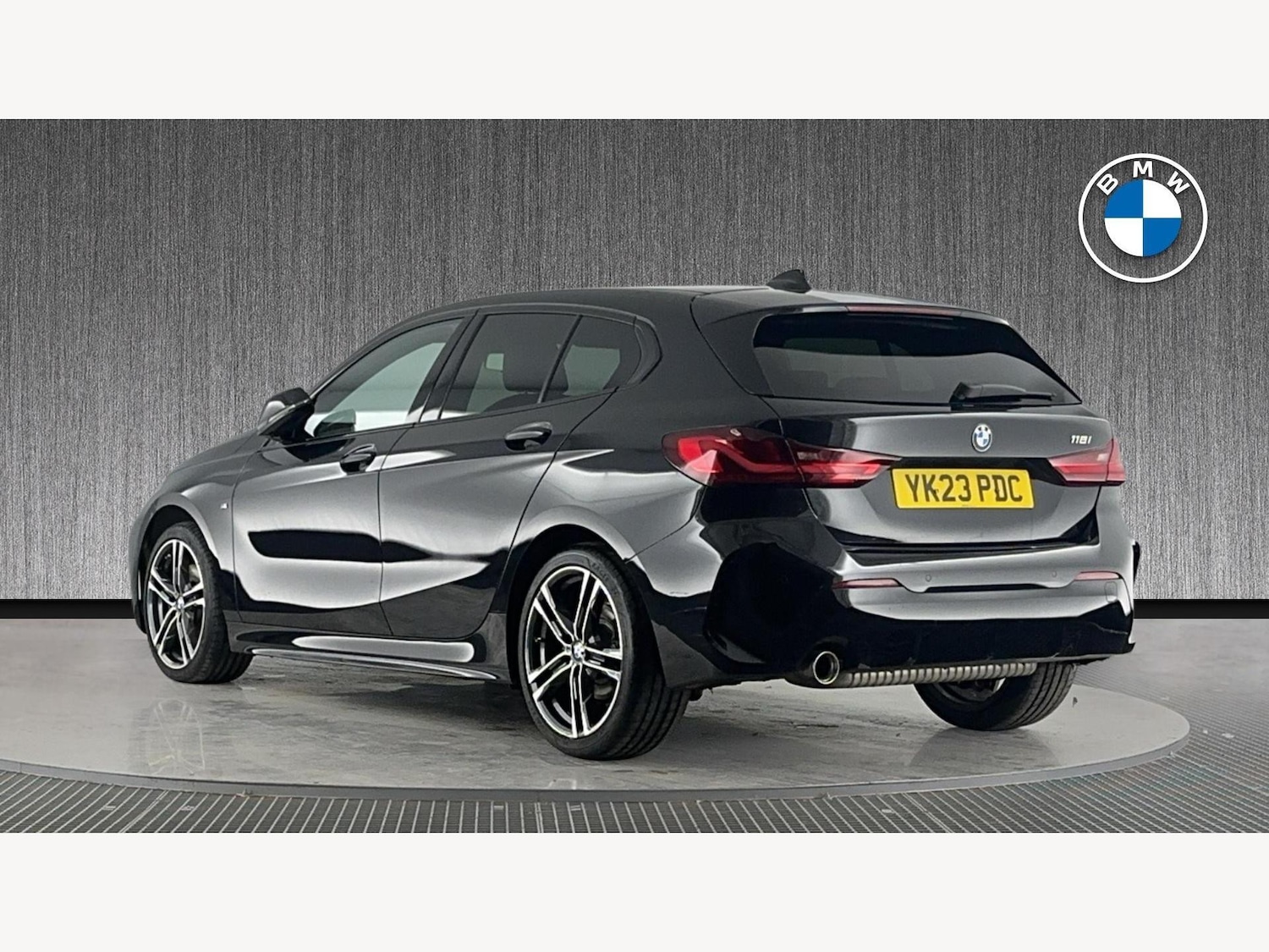 Used BMW 1 Series 2023 for sale - 77040235: Photo 2