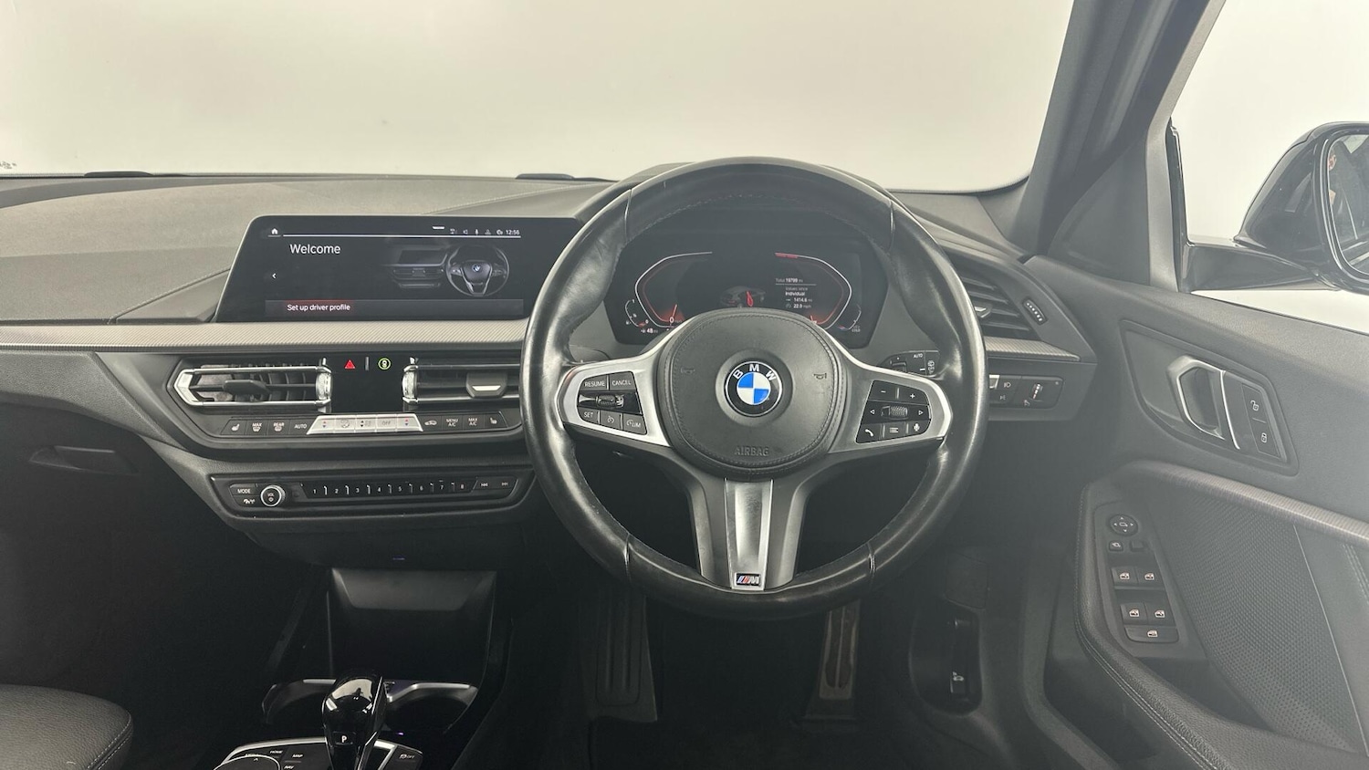 Used BMW 1 Series 2023 for sale - 77040235: Photo 5