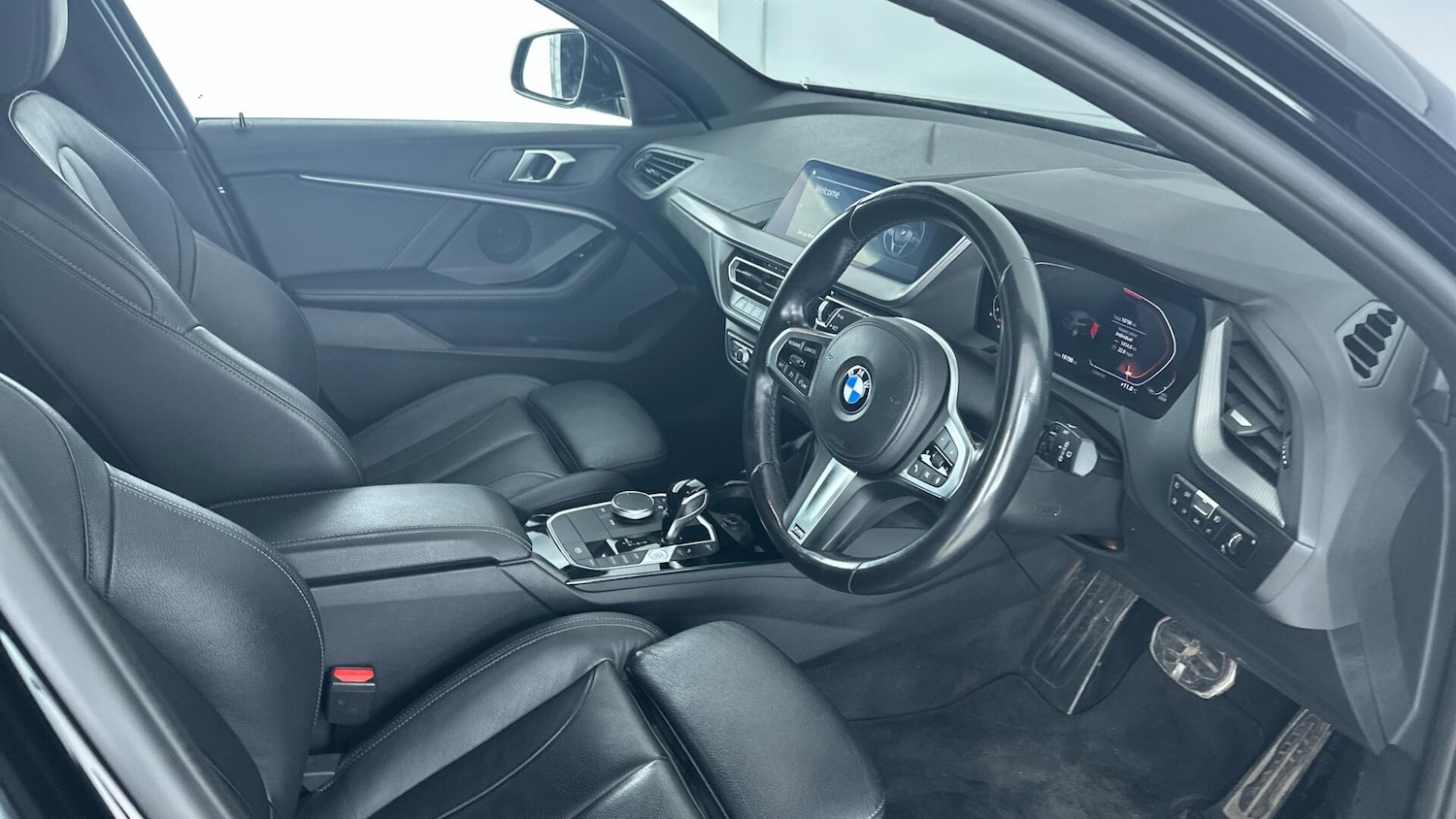 Used BMW 1 Series 2023 for sale - 77040235: Photo 6