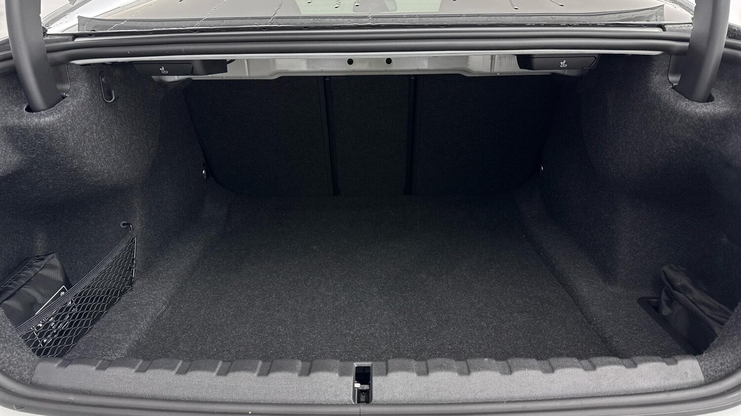 Used BMW 4 Series 2025 for sale - 77216080: Photo 13