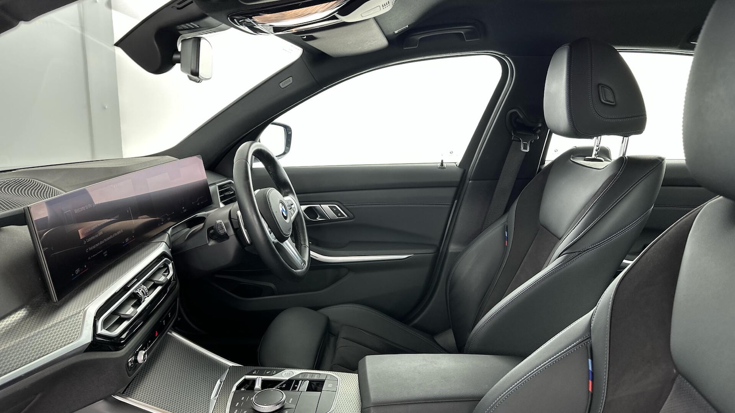 Used BMW 3 Series 2023 for sale - 77109297: Photo 25