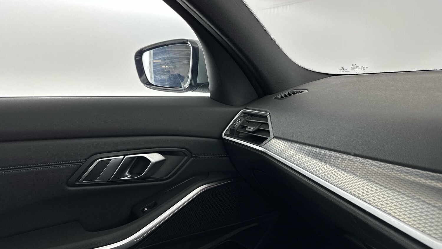 Used BMW 3 Series 2023 for sale - 77109297: Photo 32