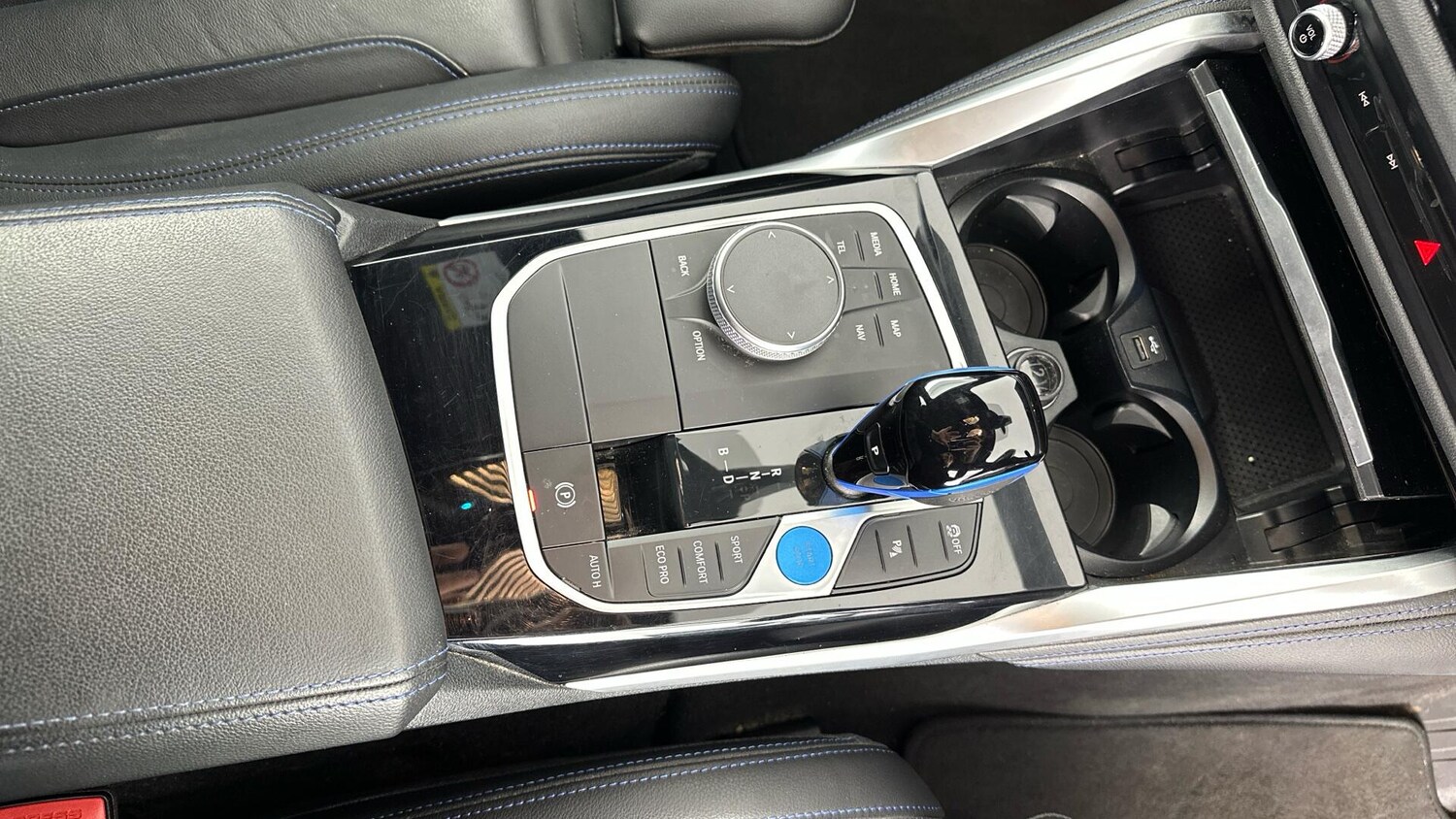 Used BMW i4 2022 for sale - 76818835: Photo 10