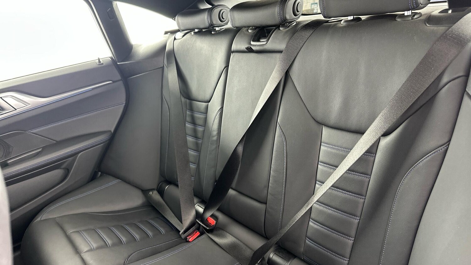 Used BMW i4 2022 for sale - 76818835: Photo 12