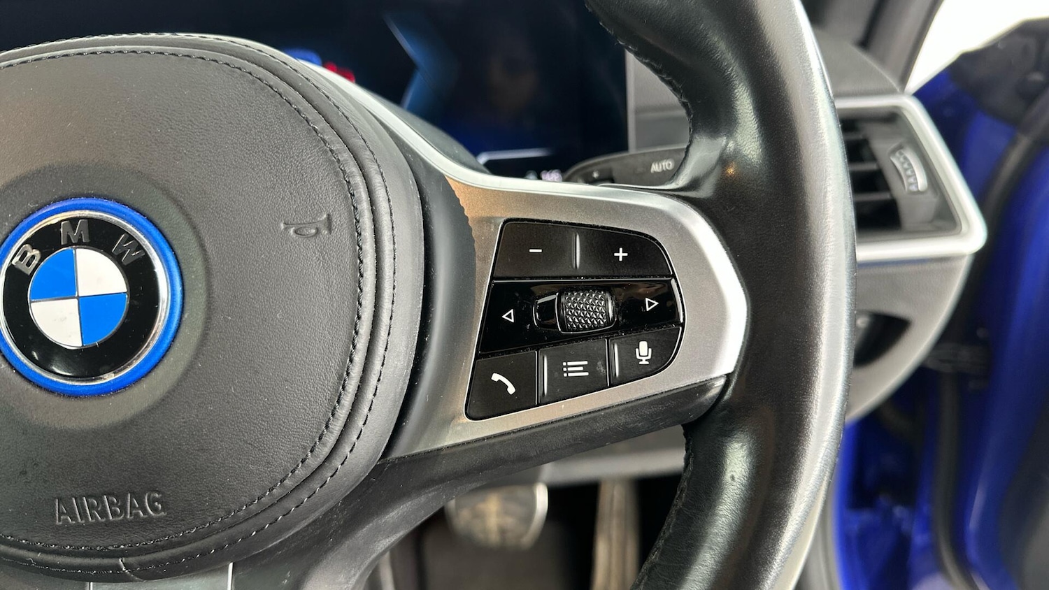 Used BMW i4 2022 for sale - 76818835: Photo 18