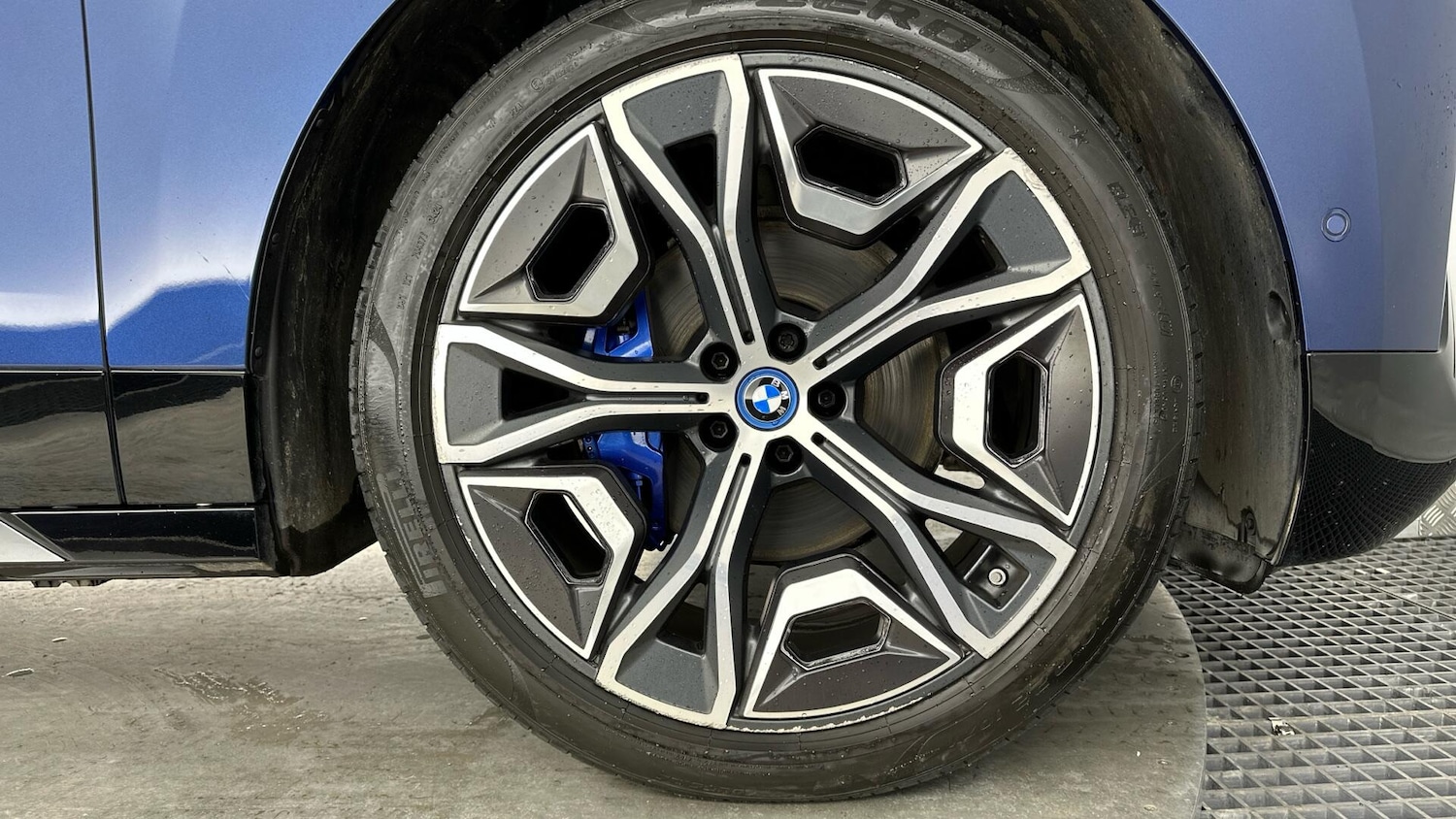 Used BMW iX 2022 for sale - 76952282: Photo 14