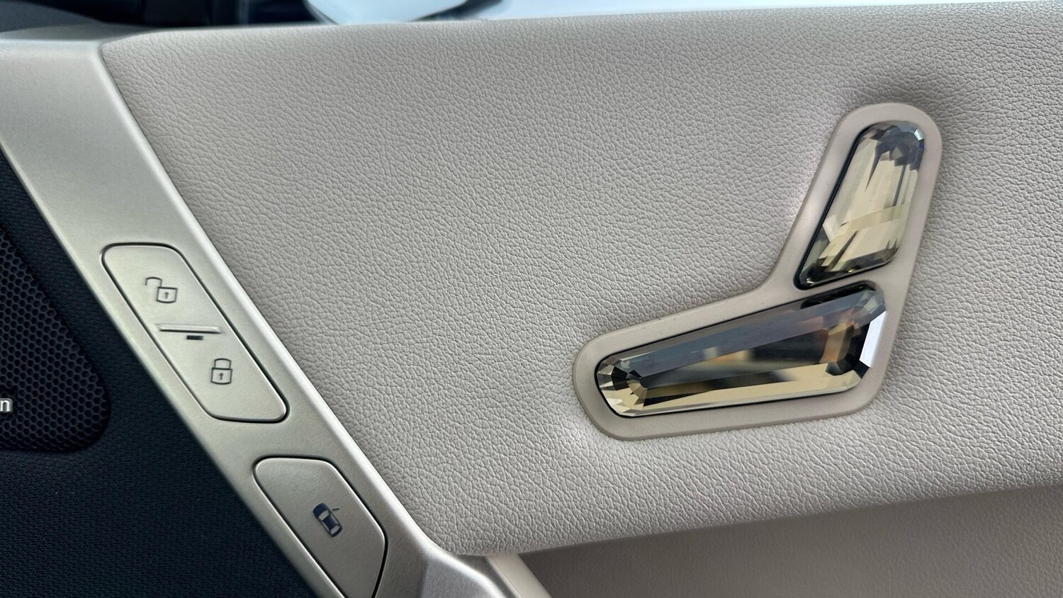 Used BMW iX 2022 for sale - 76952282: Photo 34