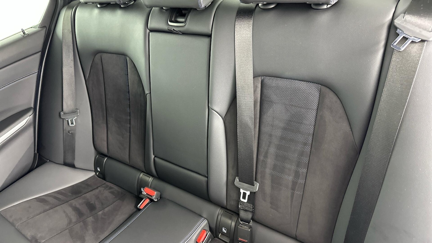 Used BMW 3 Series 2024 for sale - 77646225: Photo 24