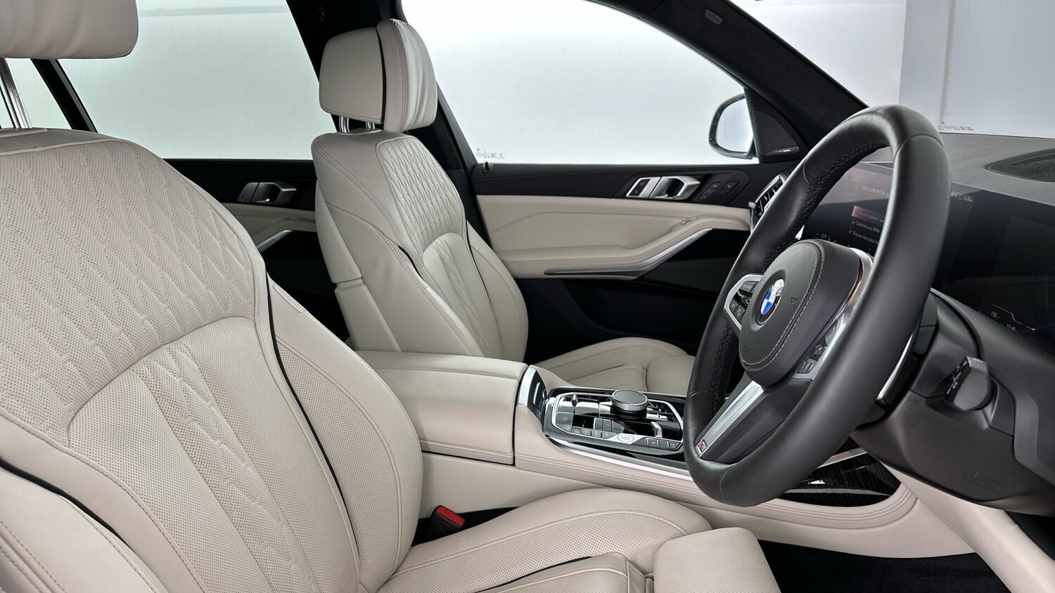 Used BMW X7 2025 for sale - 76818847: Photo 11