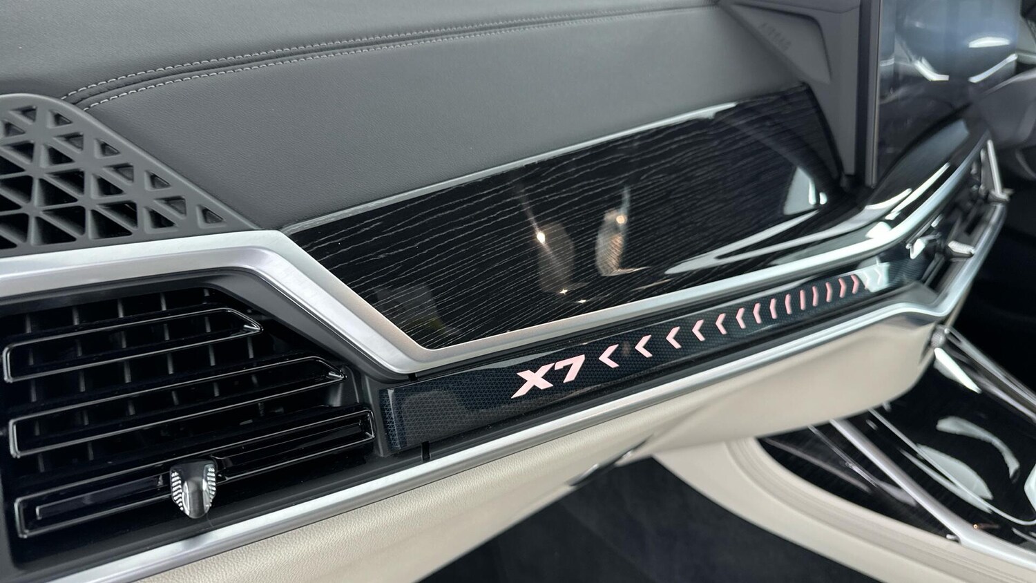 Used BMW X7 2025 for sale - 76818847: Photo 28