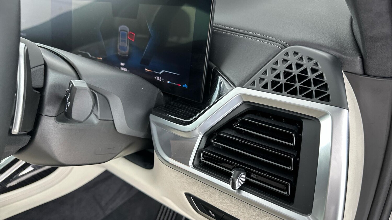 Used BMW X7 2025 for sale - 76818847: Photo 33