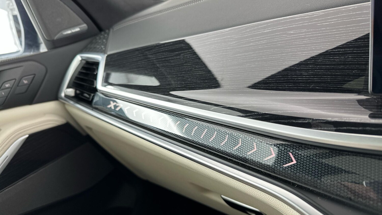 Used BMW X7 2025 for sale - 76818847: Photo 42