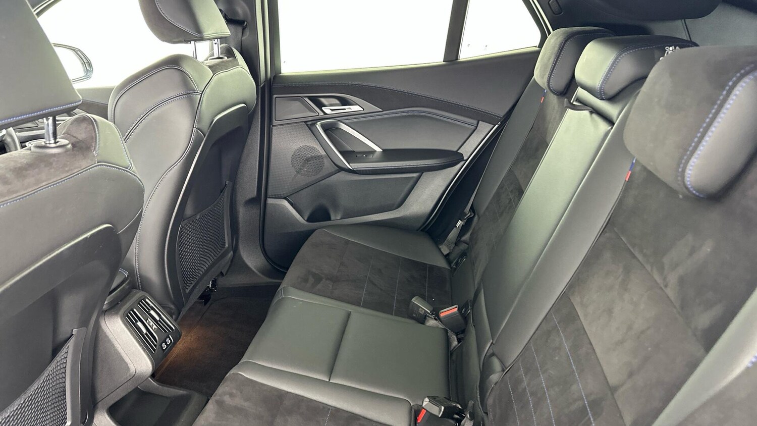 Used BMW iX2 2024 for sale - 76818878: Photo 12