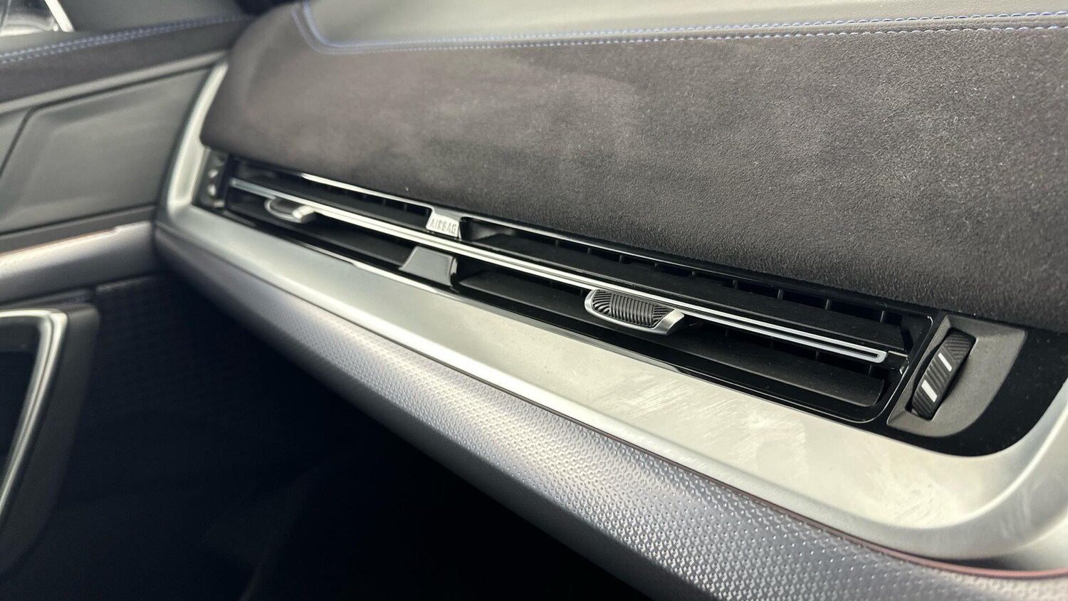 Used BMW iX2 2024 for sale - 76818878: Photo 32