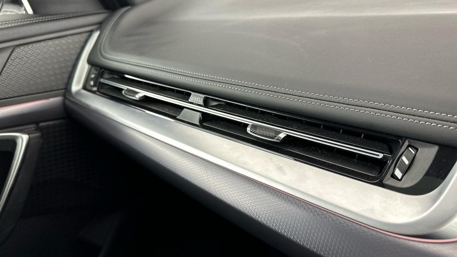 Used BMW iX1 2023 for sale - 77306311: Photo 34