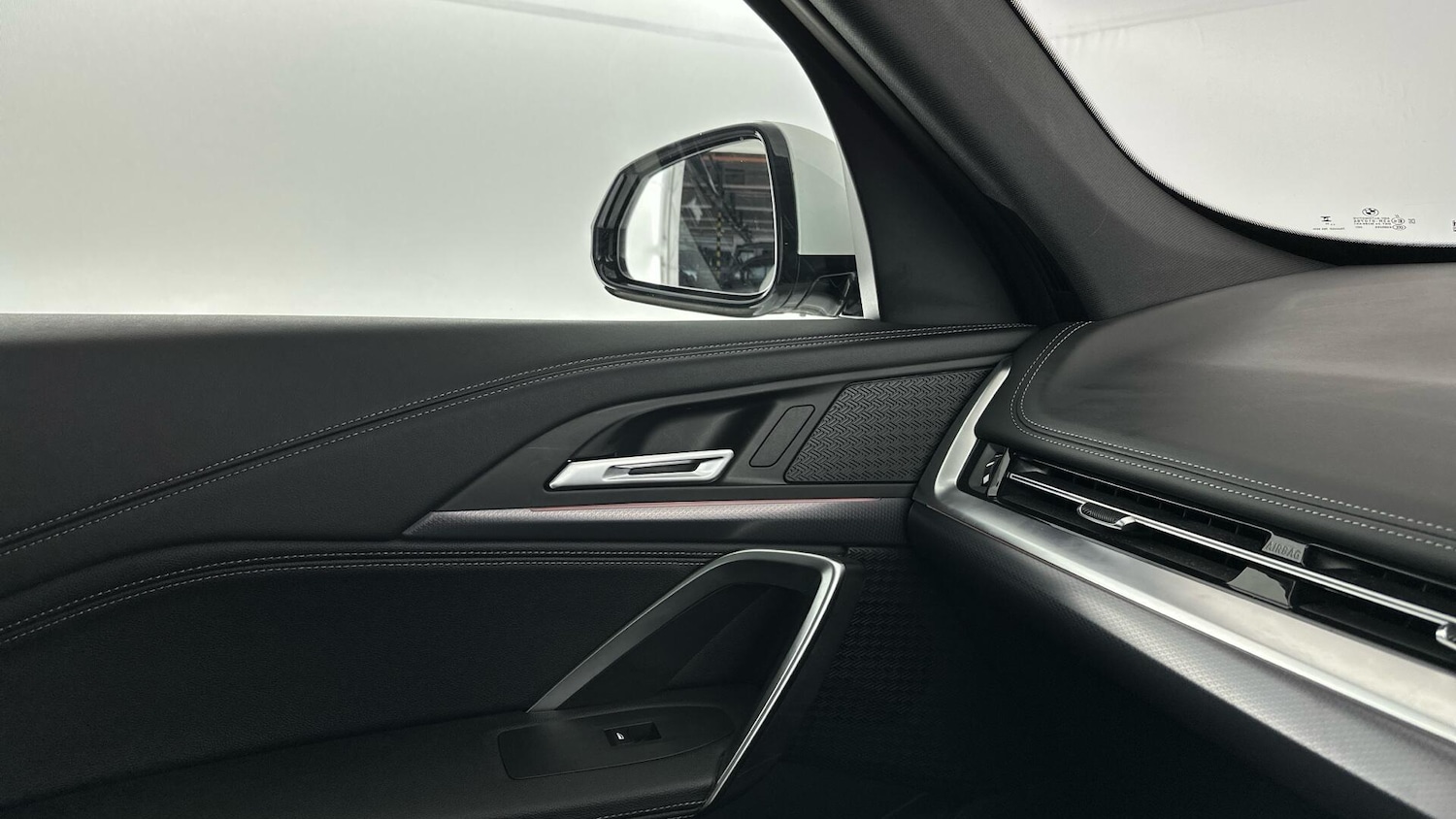 Used BMW iX1 2023 for sale - 77306311: Photo 35