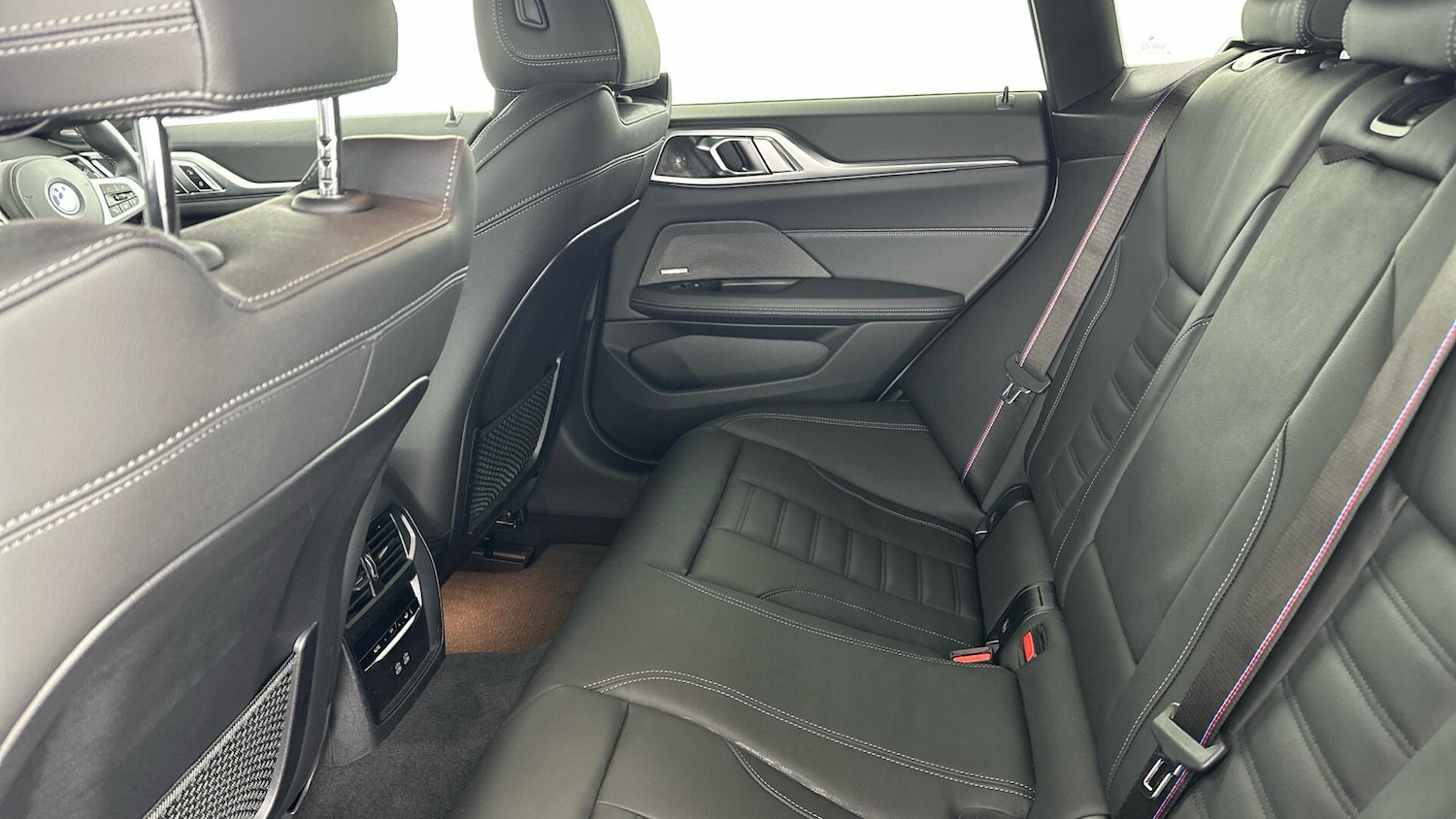 Used BMW i4 2024 for sale - 76913872: Photo 12