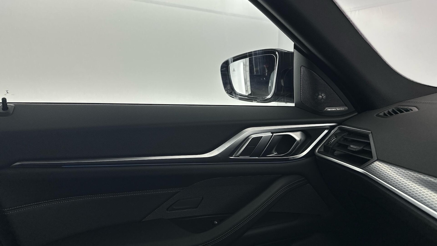 Used BMW i4 2024 for sale - 76913872: Photo 33