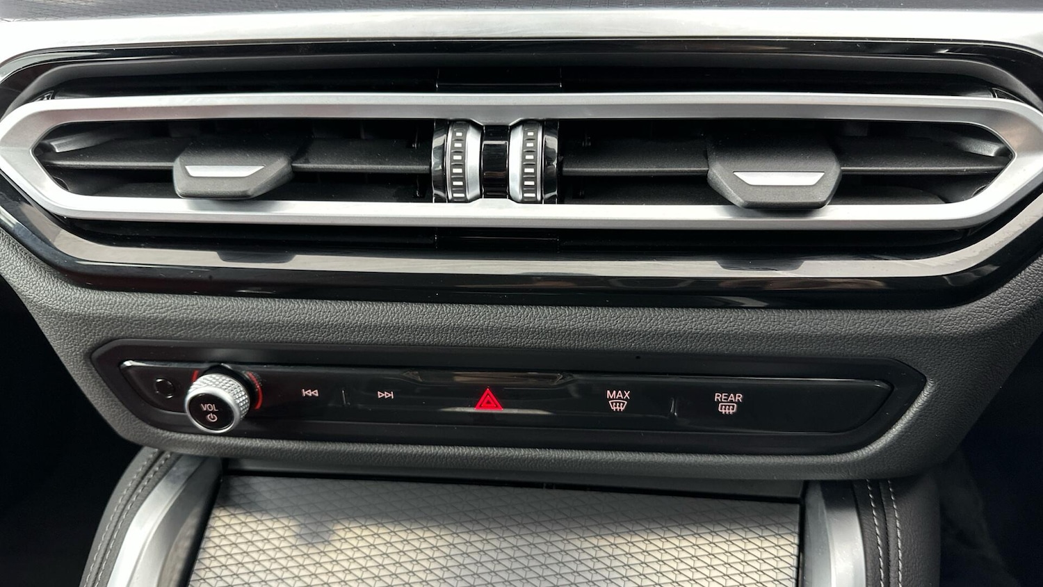 Used BMW i4 2024 for sale - 76818914: Photo 35