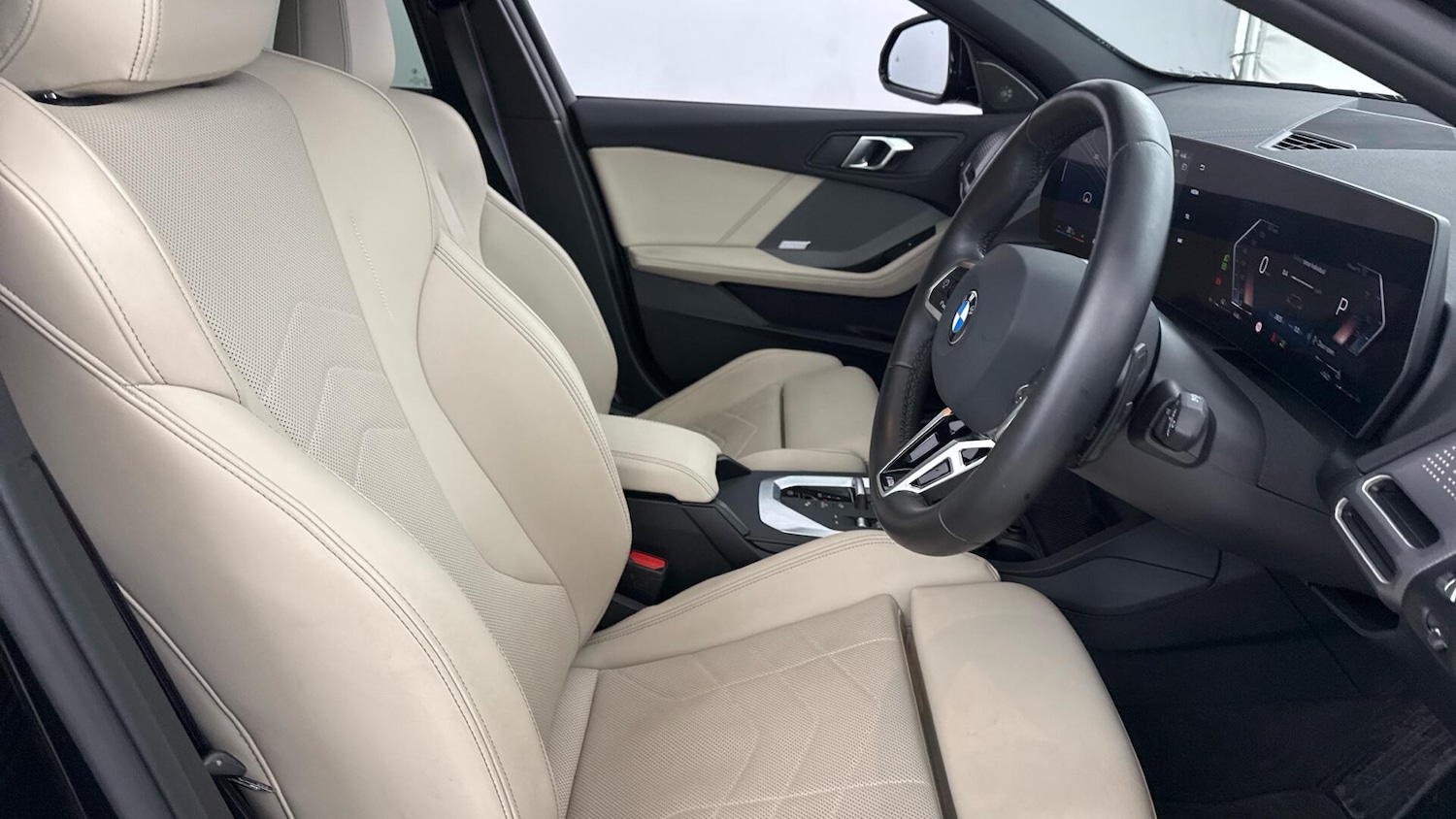 Used BMW 1 Series 2025 for sale - 76975700: Photo 11