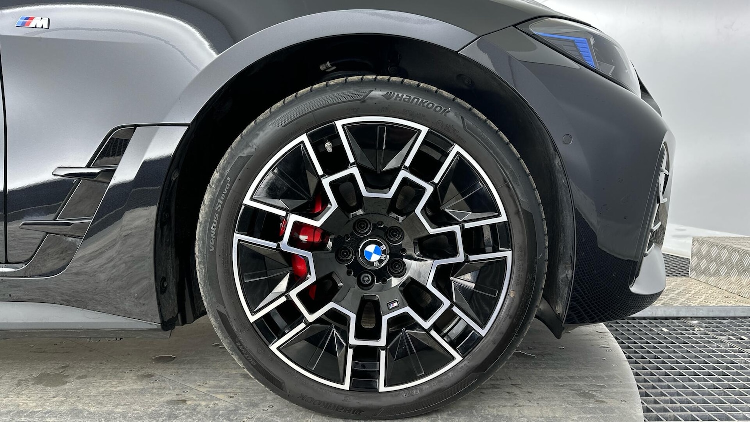 Used BMW i4 2025 for sale - 76952702: Photo 14