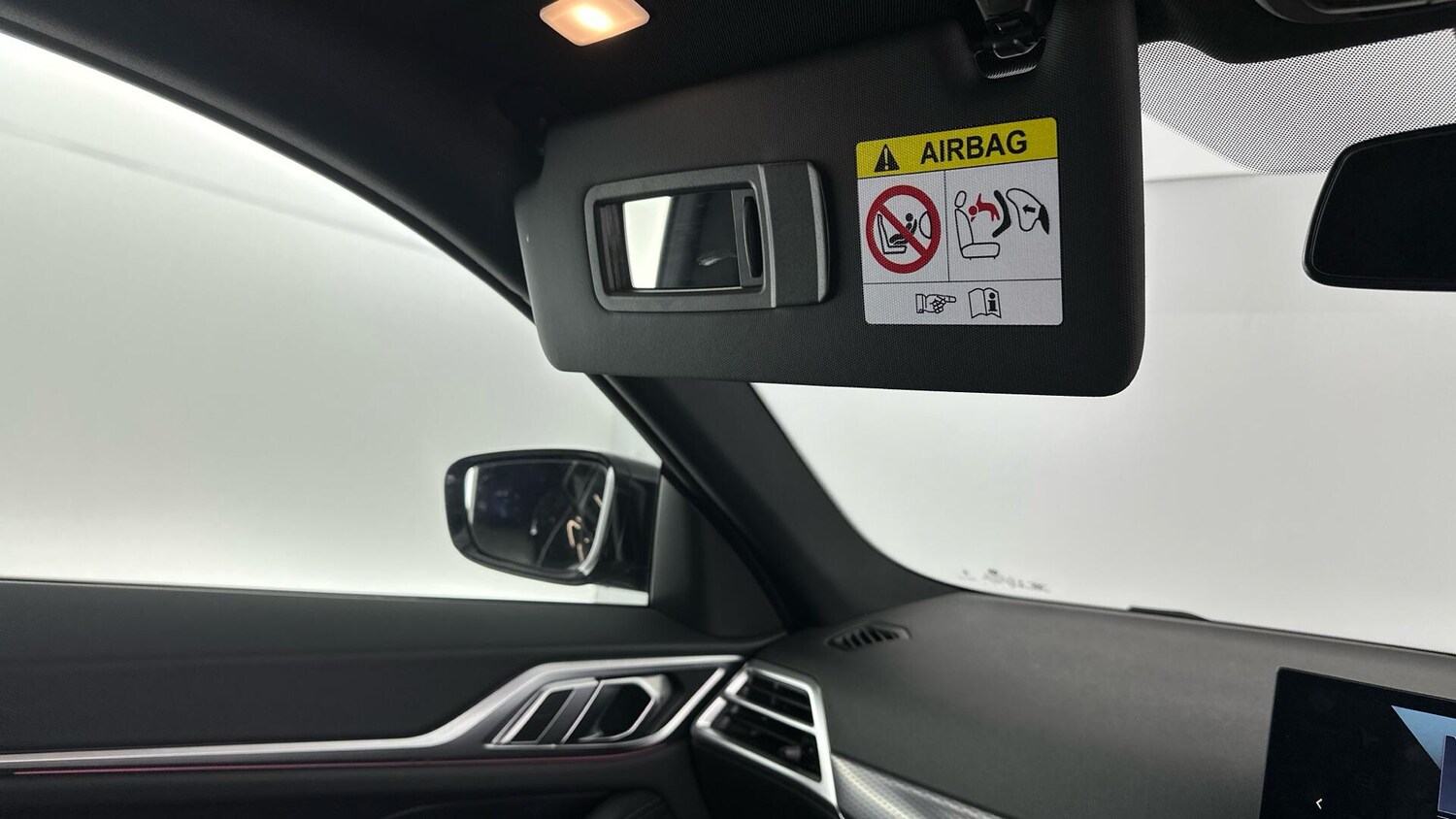 Used BMW i4 2025 for sale - 76952702: Photo 24