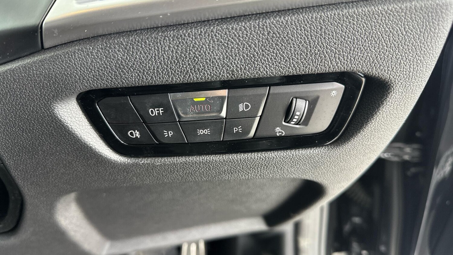 Used BMW i4 2025 for sale - 76952702: Photo 27