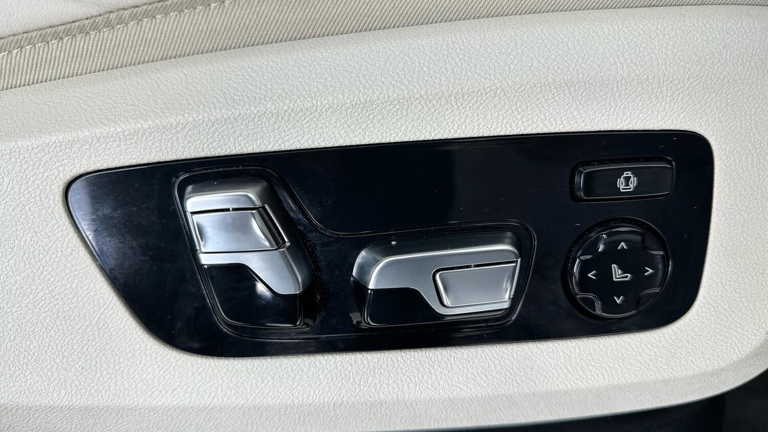 Used BMW X7 2024 for sale - 76818796: Photo 25