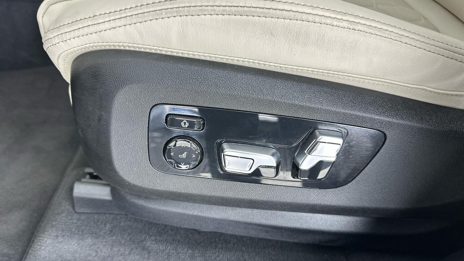 Used BMW X7 2024 for sale - 76818796: Photo 35