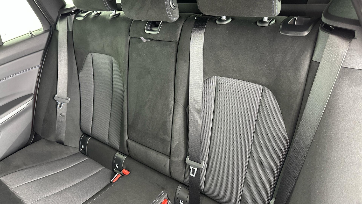 Used BMW 3 Series 2025 for sale - 77109302: Photo 25