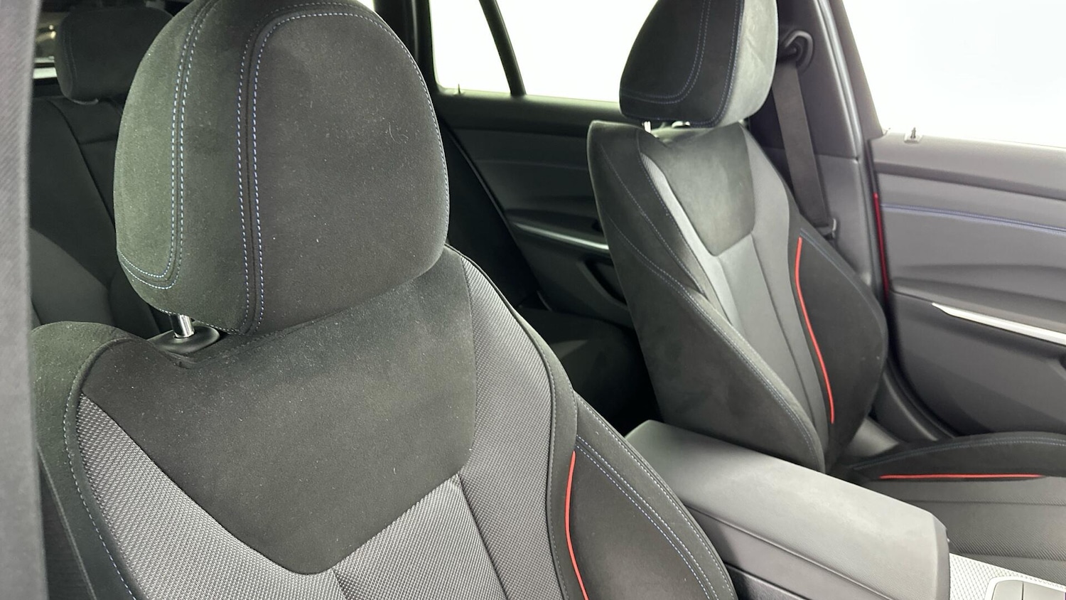 Used BMW 3 Series 2025 for sale - 77109302: Photo 28