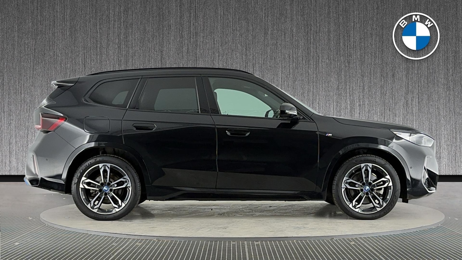 Used BMW iX1 2023 for sale - 77305039: Photo 3