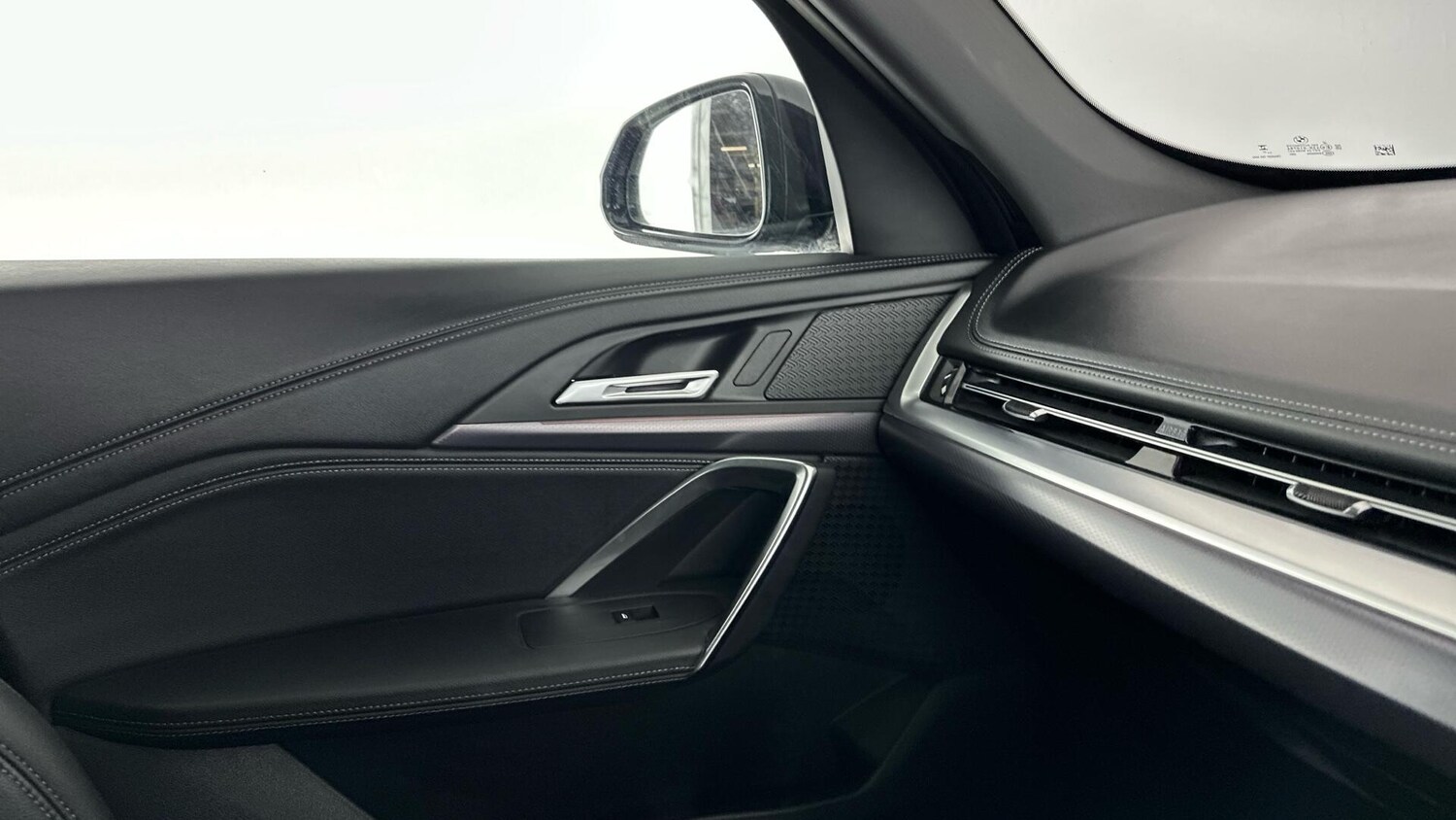 Used BMW iX1 2023 for sale - 77305039: Photo 33